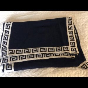 Alpaca wool shawl from Peru.